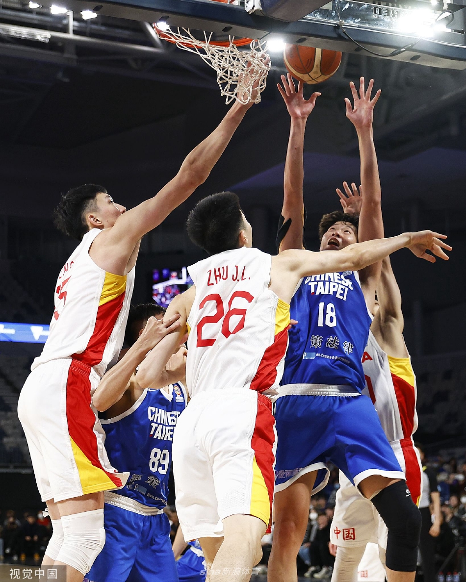 世预赛赛程吃紧,山东泰山加时末段篮板制胜,赛场秩序良好,阵容厚度经受考验的简单介绍 世预赛赛程吃紧,山东泰山加时末段篮板制胜,赛场秩序良好,阵容厚度经受考验的简单介绍