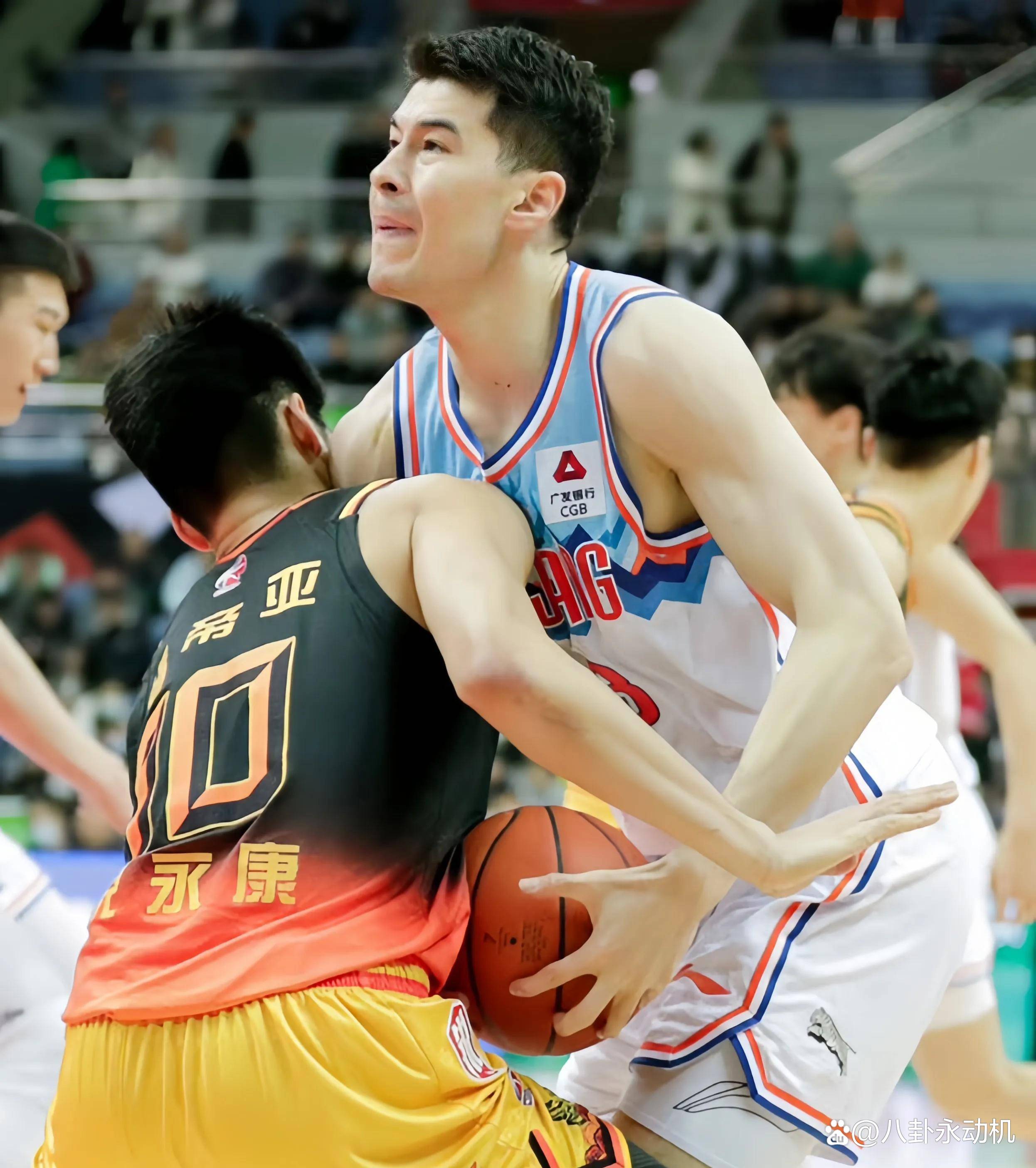 爱游戏官网网页版入口-CBA常规赛今晨再迎强敌，里尔迎来里程碑，主帅态度——赛场秩序良好，数据趋势出现新变化的简单介绍