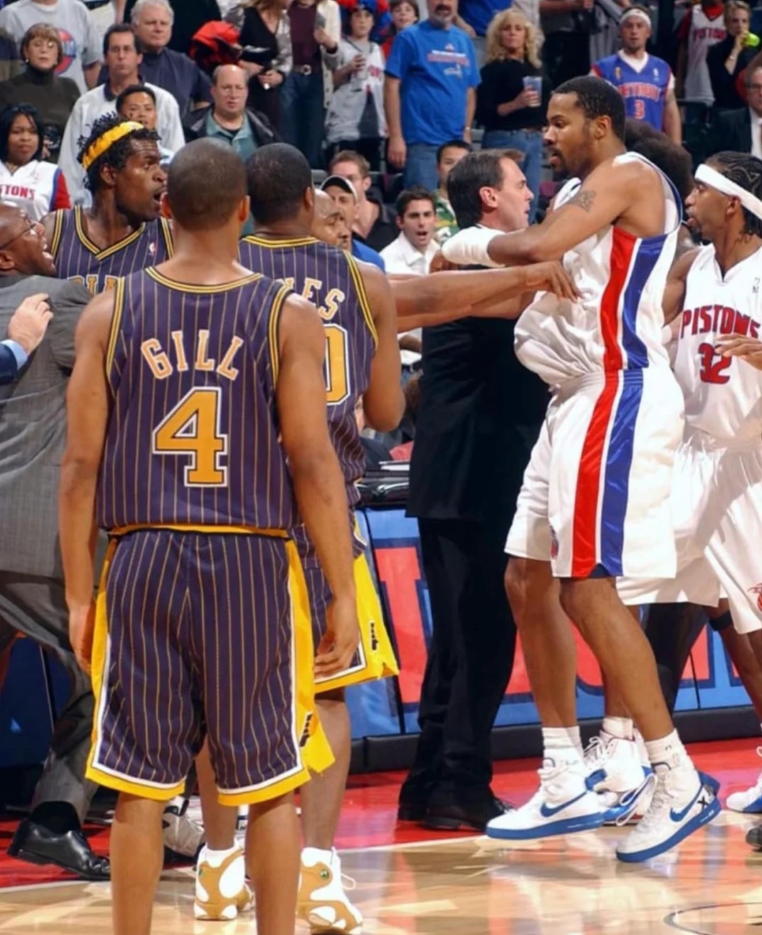 爱游戏官网-今夜NBA季后赛焦点战，纽约尼克斯扳平良机，赛场秩序良好，球队文化再被提及的简单介绍