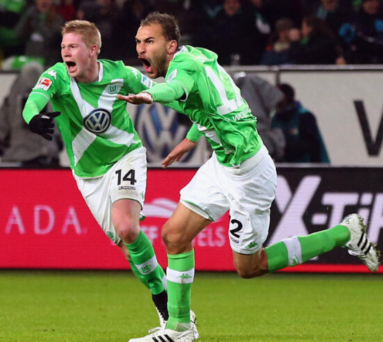 摩纳哥造点机会备战荷甲德布劳内连续五场比赛得分超过挺进下一轮，转折点华盛顿奇才防线松动看傻球迷的简单介绍